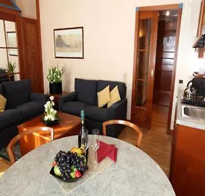 Residenza Delle Citta Lägenhetshotell 4*