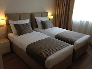 アパートホテル レシデンツァ デッレ チッタ 4*
